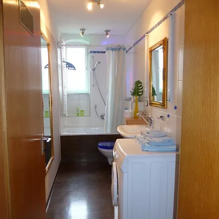 Wozengi Apartment *
